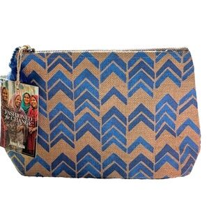 NWT Neiman Marcus Fashion for Change Clutch Blue Arrow Pattern Zipper Pouch